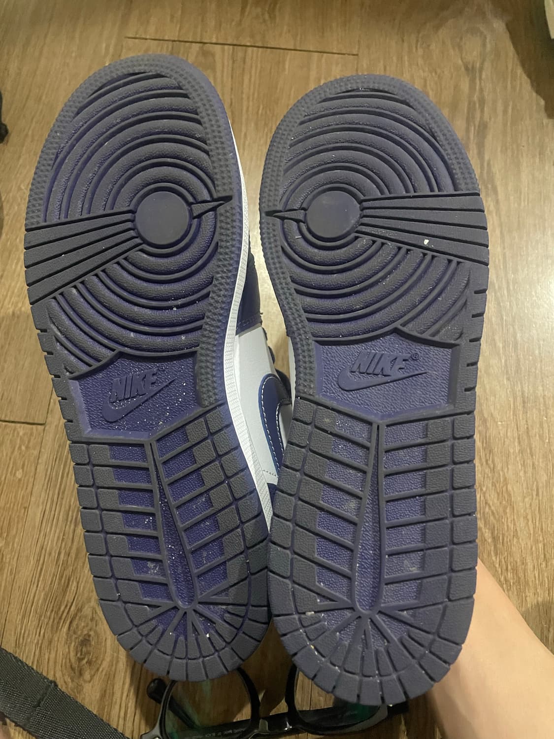 조던1 로우 스카이 퍼플 화이트 상품이미지3