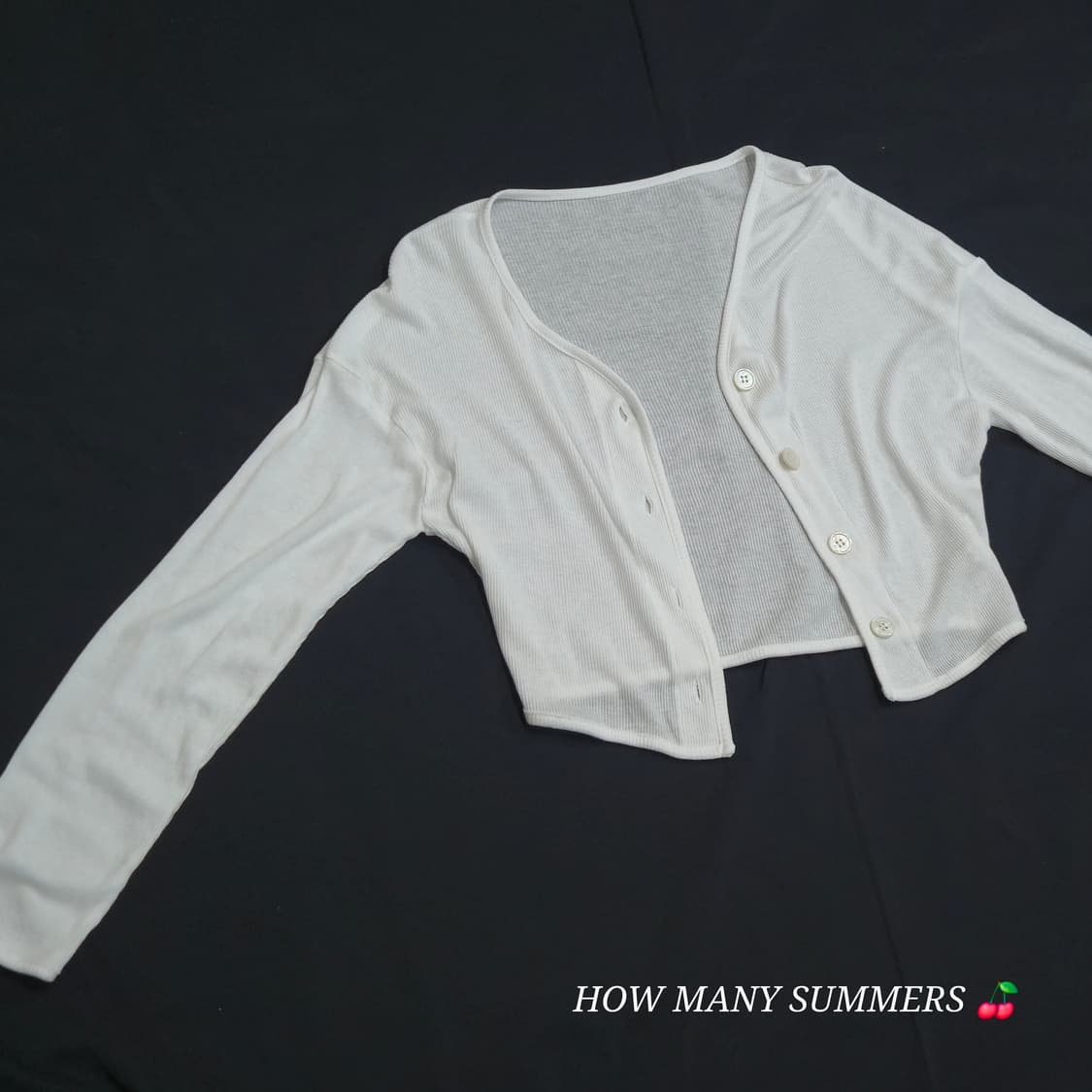 ​Y2K 하이틴 룩 슬림핏 골지 크롭 가디건 화이트 숏 브이넥 상품이미지7