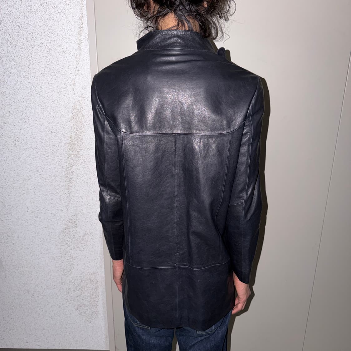 비대칭 하이넥 레더 코트 상품이미지4