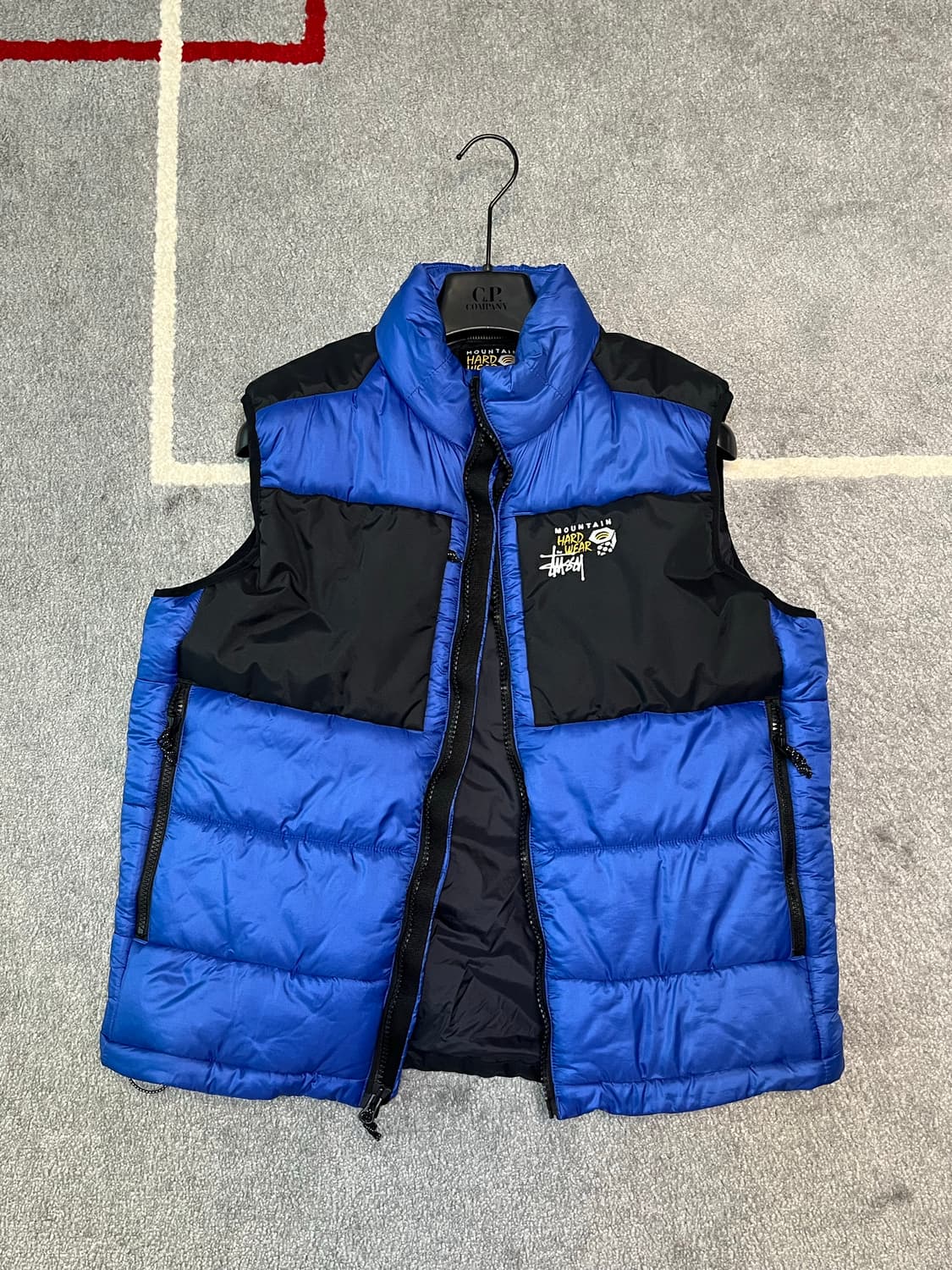 스투시 x 마운틴 하드웨어 프리마로프트 베스트 라디언트 상품이미지1