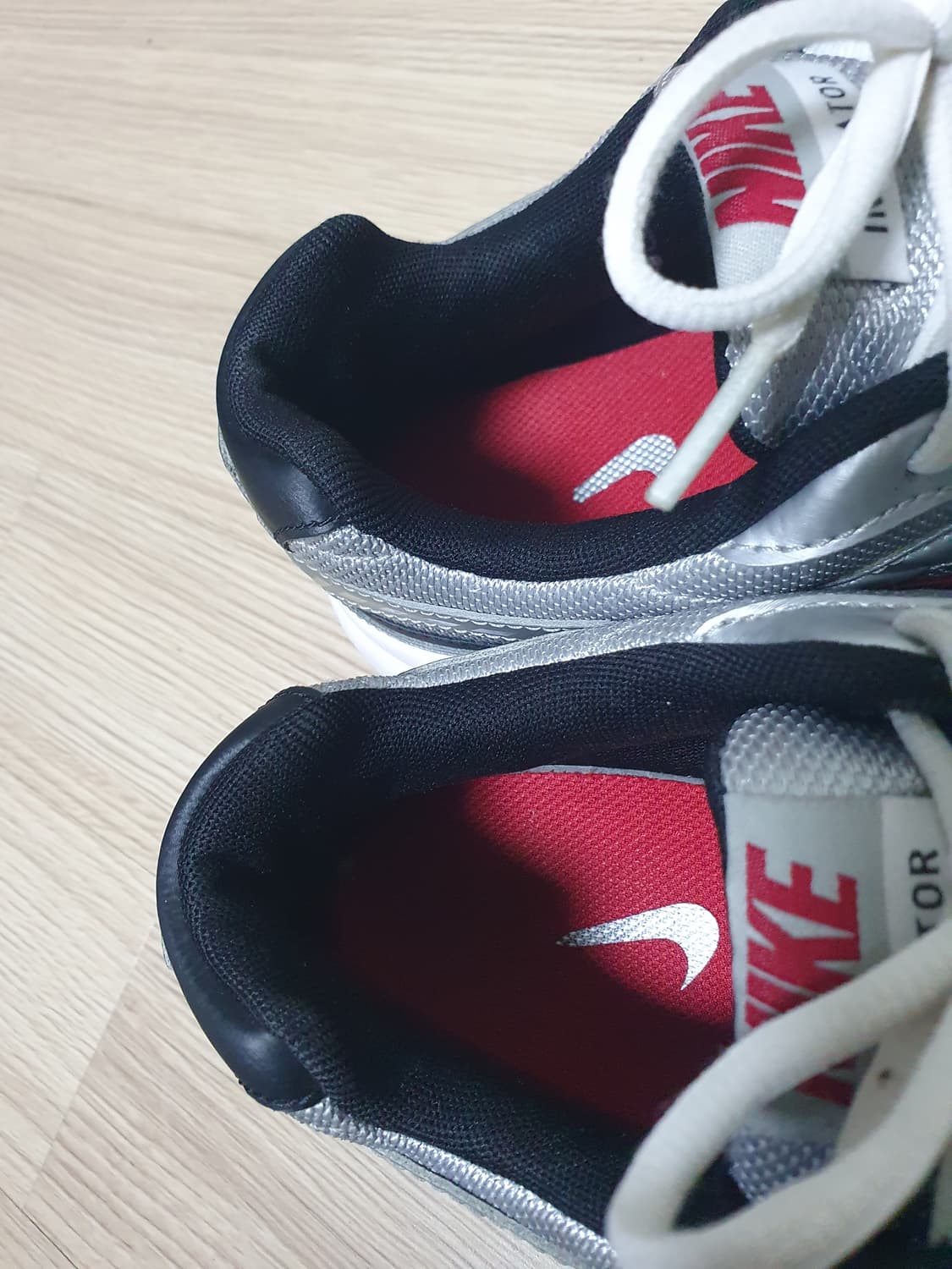 나이키 이니시에이터 운동화 270 상품이미지9