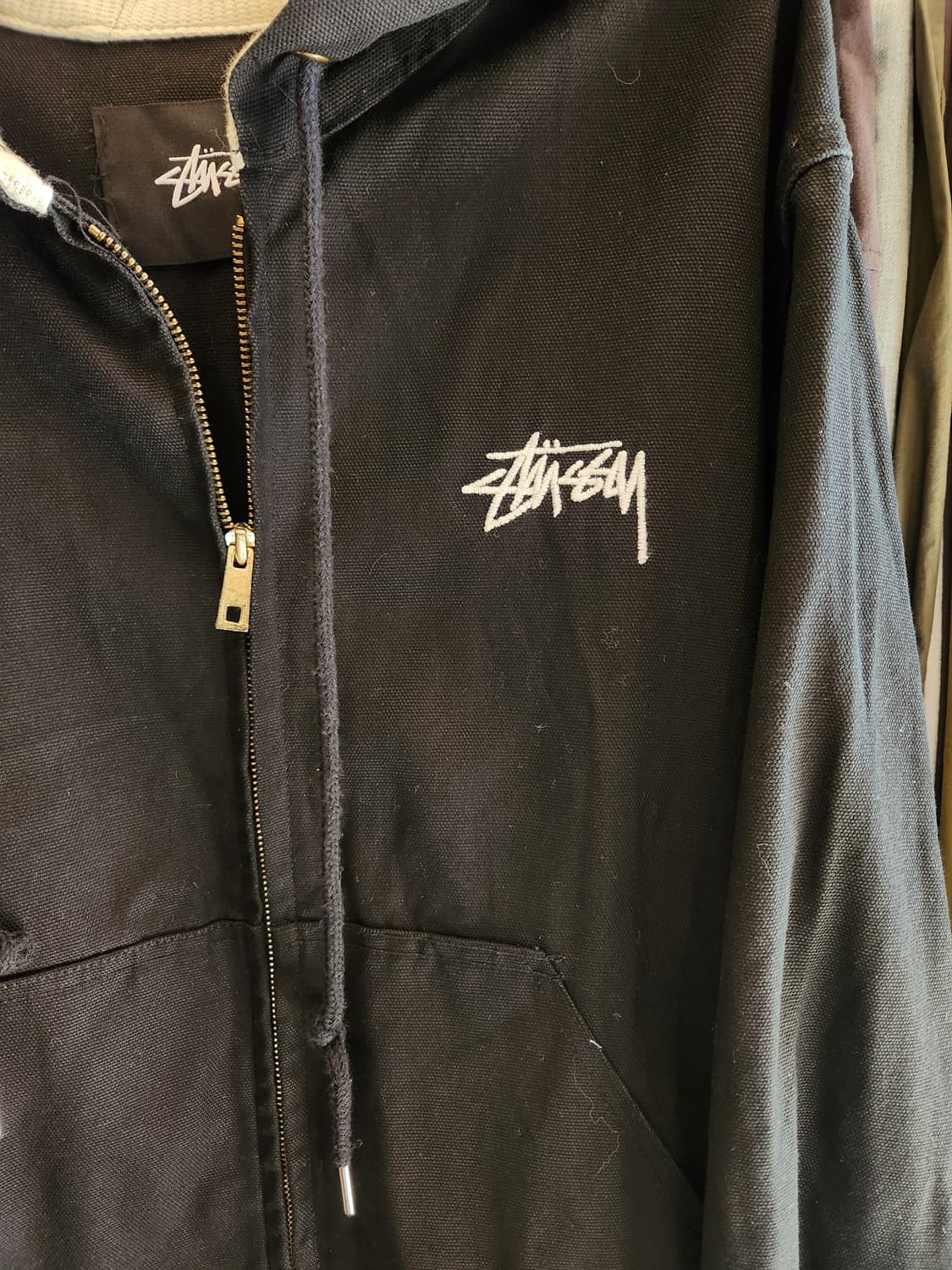 스투시 블랙 후드 집업 상품이미지3