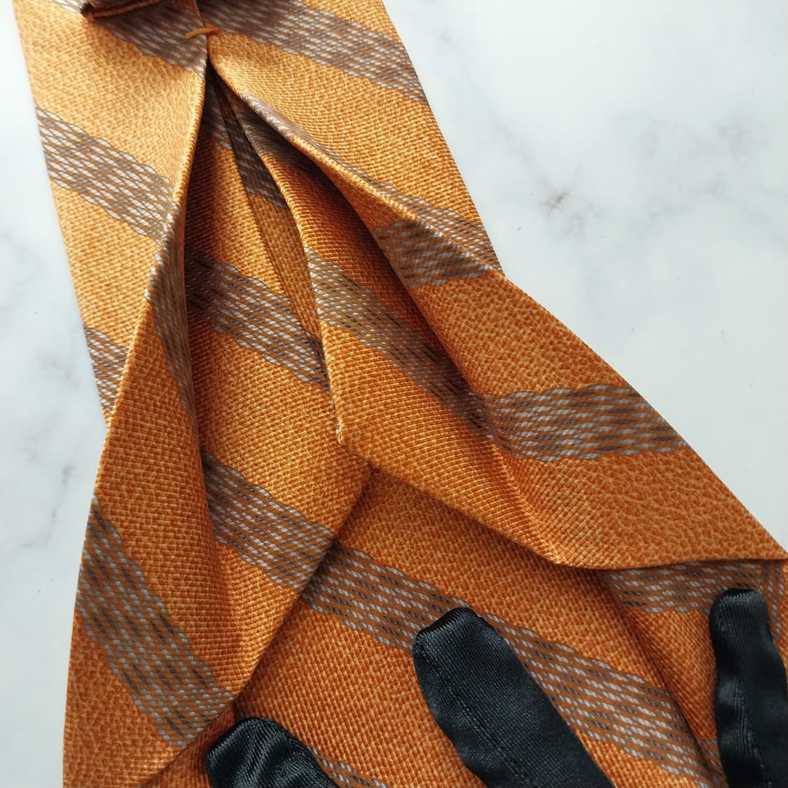 불가리 실크 세븐폴드 스트라이프 넥타이 9.8cm A+등급  K1263
 상품이미지7