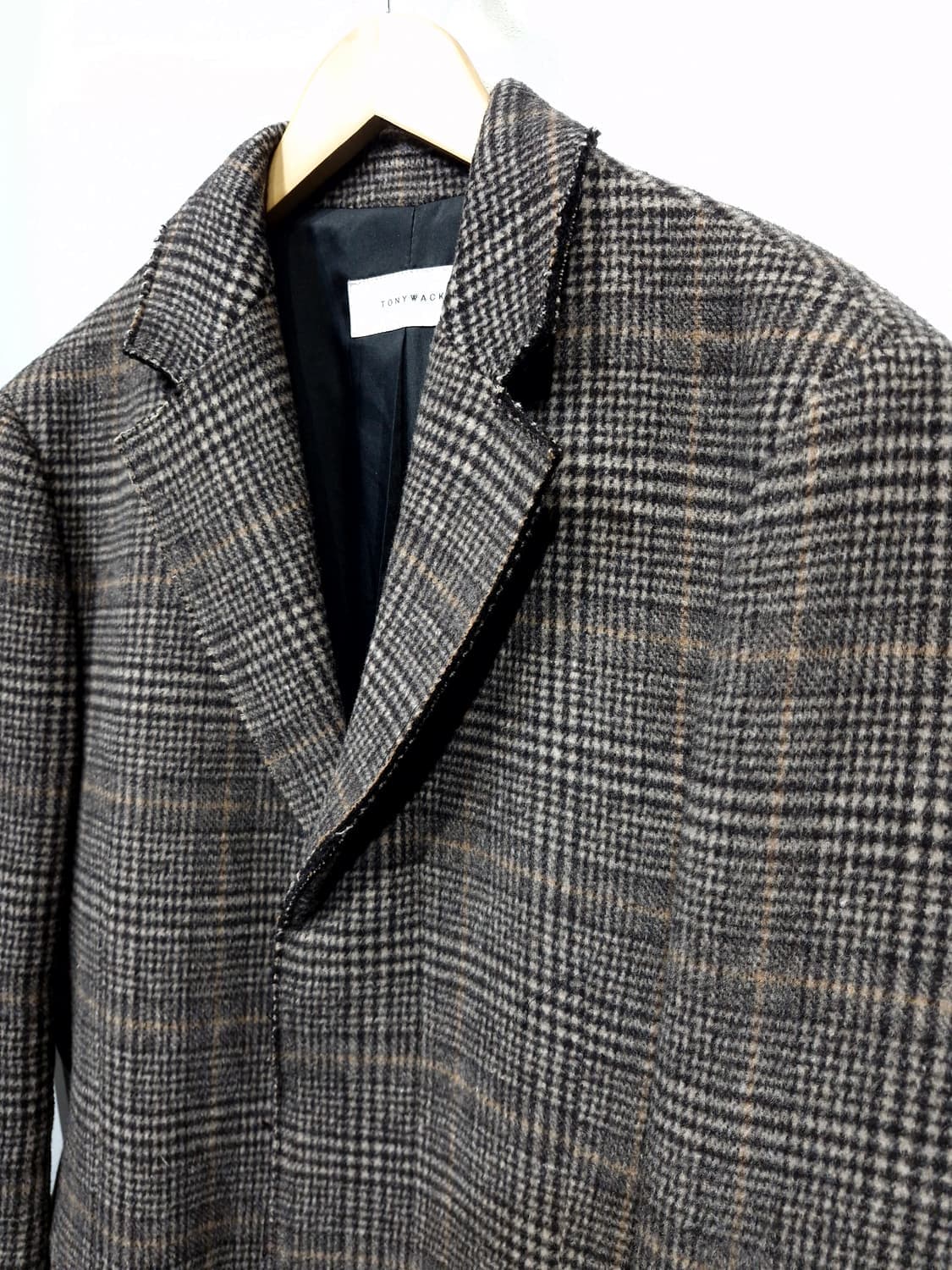 TONYWACK 토니웩 울캐시미어 크루도 체크 커팅 코트 상품이미지4