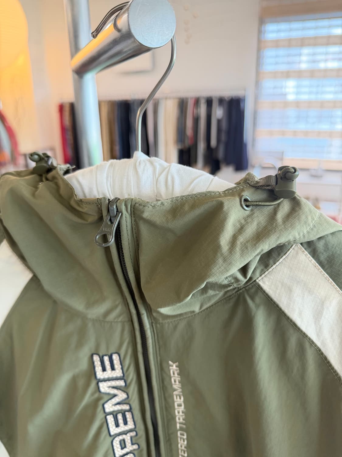 슈프림 22FW 패널드 하프 집 풀오버 상품이미지4