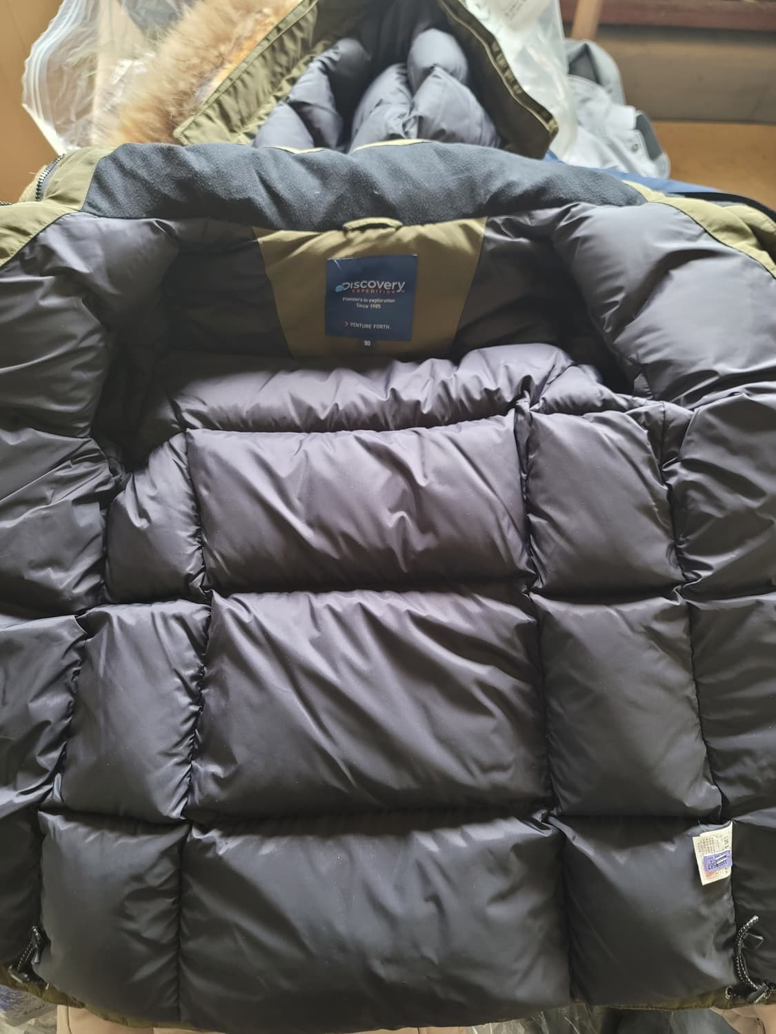 디스커버리 마젤란 패딩 상품이미지6