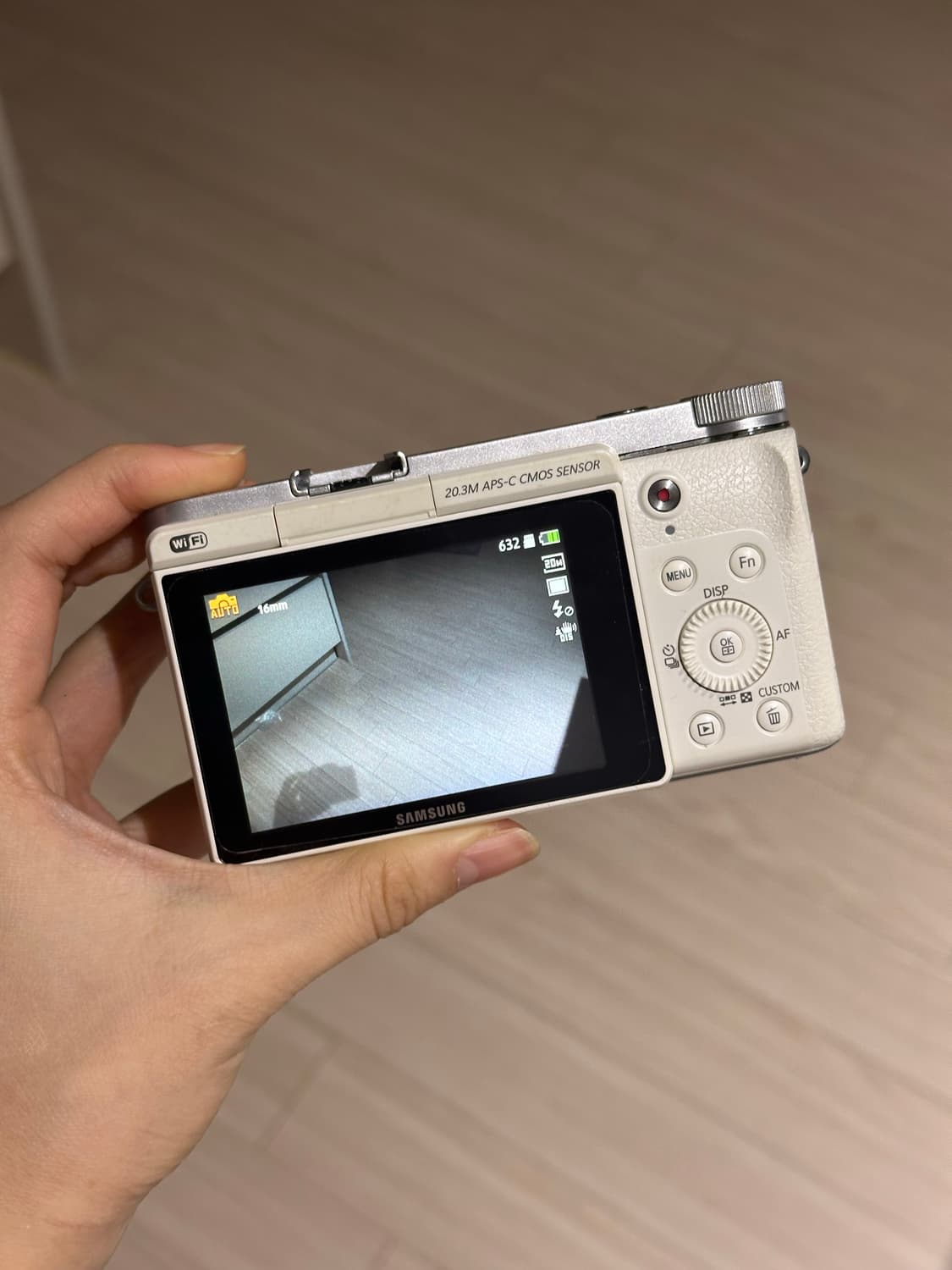 삼성 NX3000 미러리스 카메라 화이트 상품이미지4