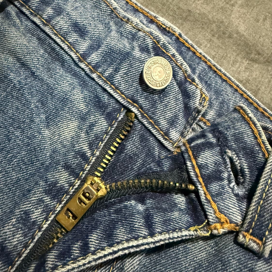 559™ Relaxed Straight Fit Jeans 상품이미지5