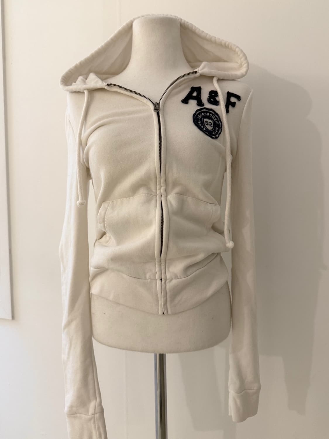 아베크롬비 화이트 후드집업 상품이미지3