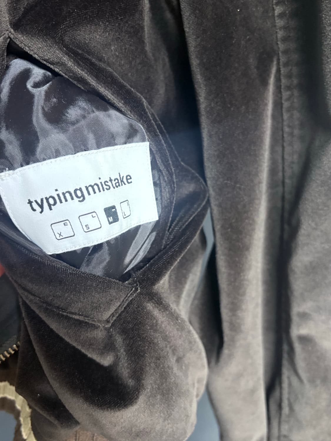 이얼즈어고 수베니어 브라운 2(M) 최상급 상태 상품이미지9