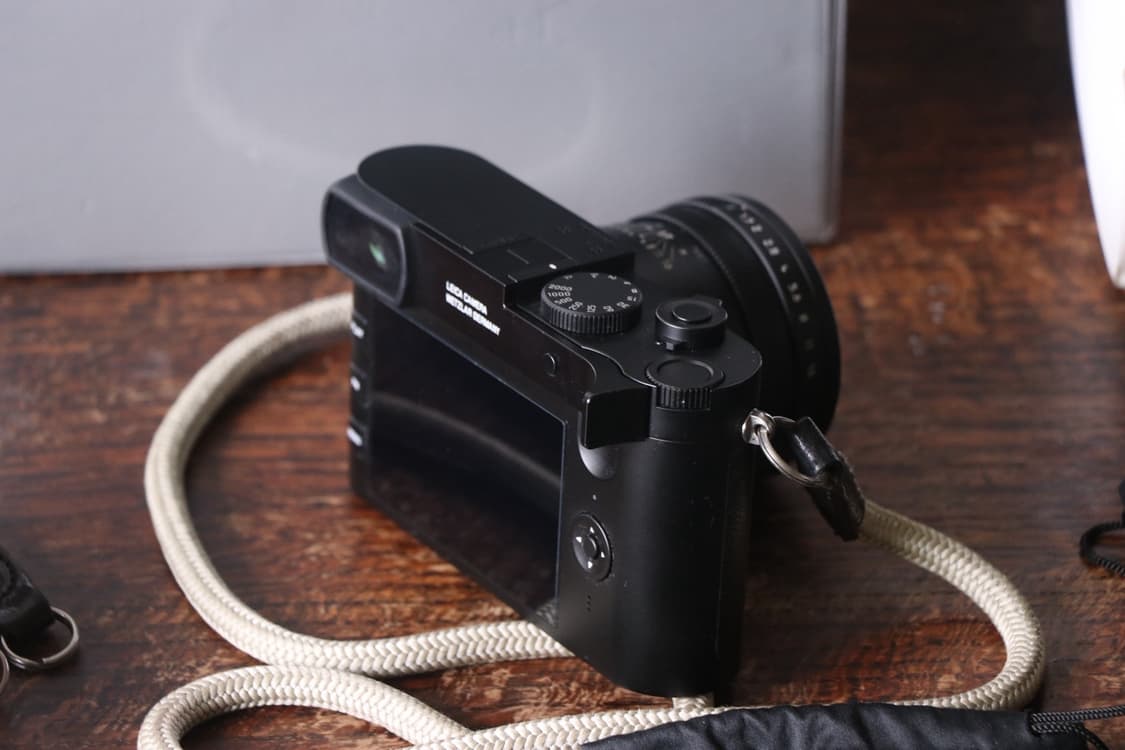 라이카 Q2 모노크롬 풀박스 상품이미지3