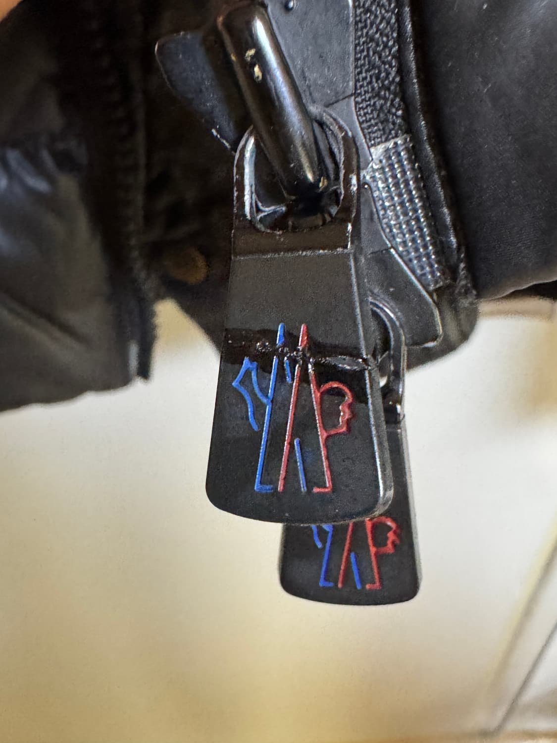 따뜻한 몽클레르 그레노블 구스다운 패딩 블랙 (3) 100~-110 상품이미지10