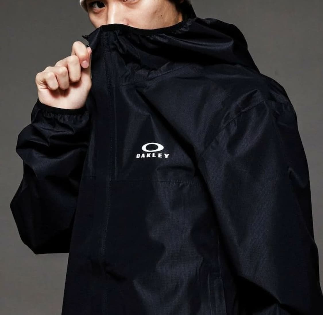 새제품XS,S,M,XL 오클리 엘리먼츠 쉘자켓2.0 블랙아웃 상품이미지3