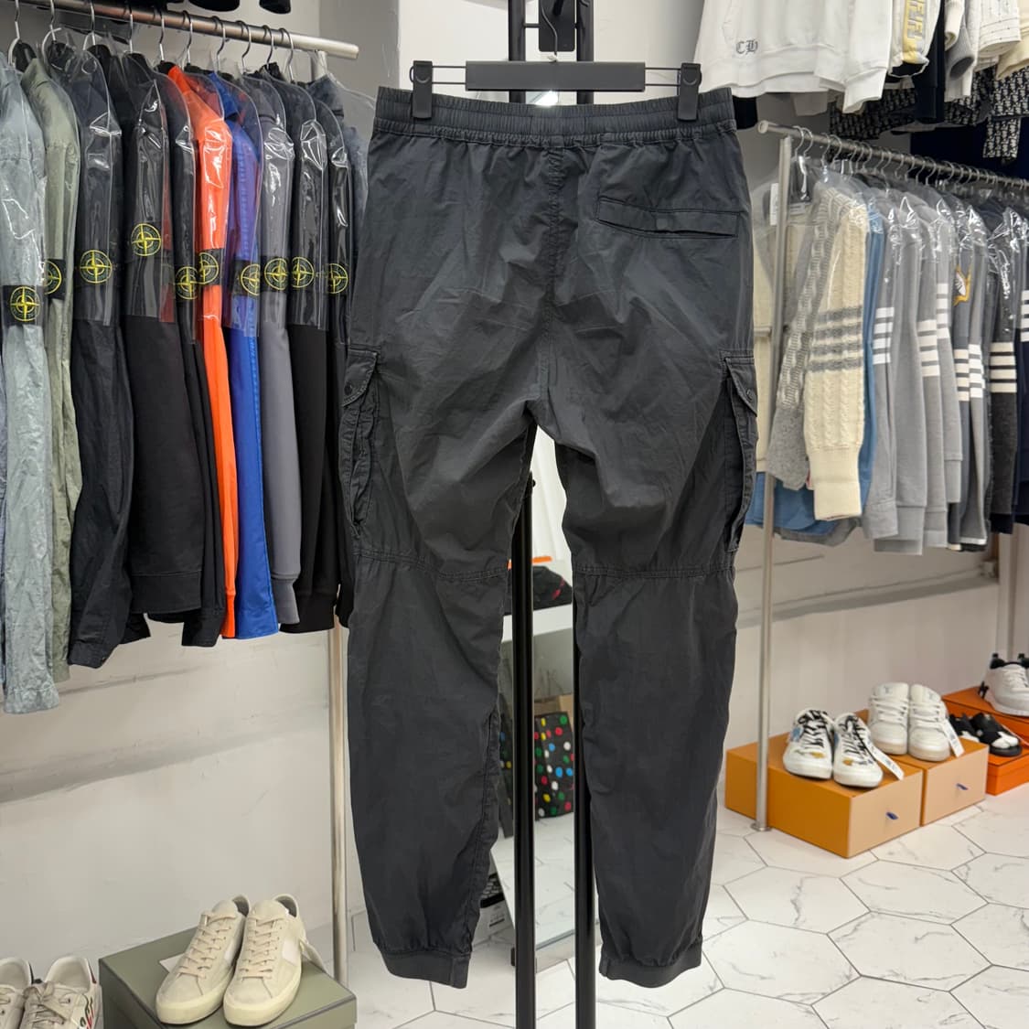 [30 / RE-T] 스톤아일랜드 카고 조거팬츠 상품이미지2