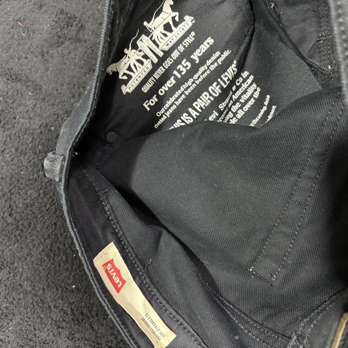 34 리바이스 POSITIVELY SUPERIOR 데님 블랙진 상품이미지4