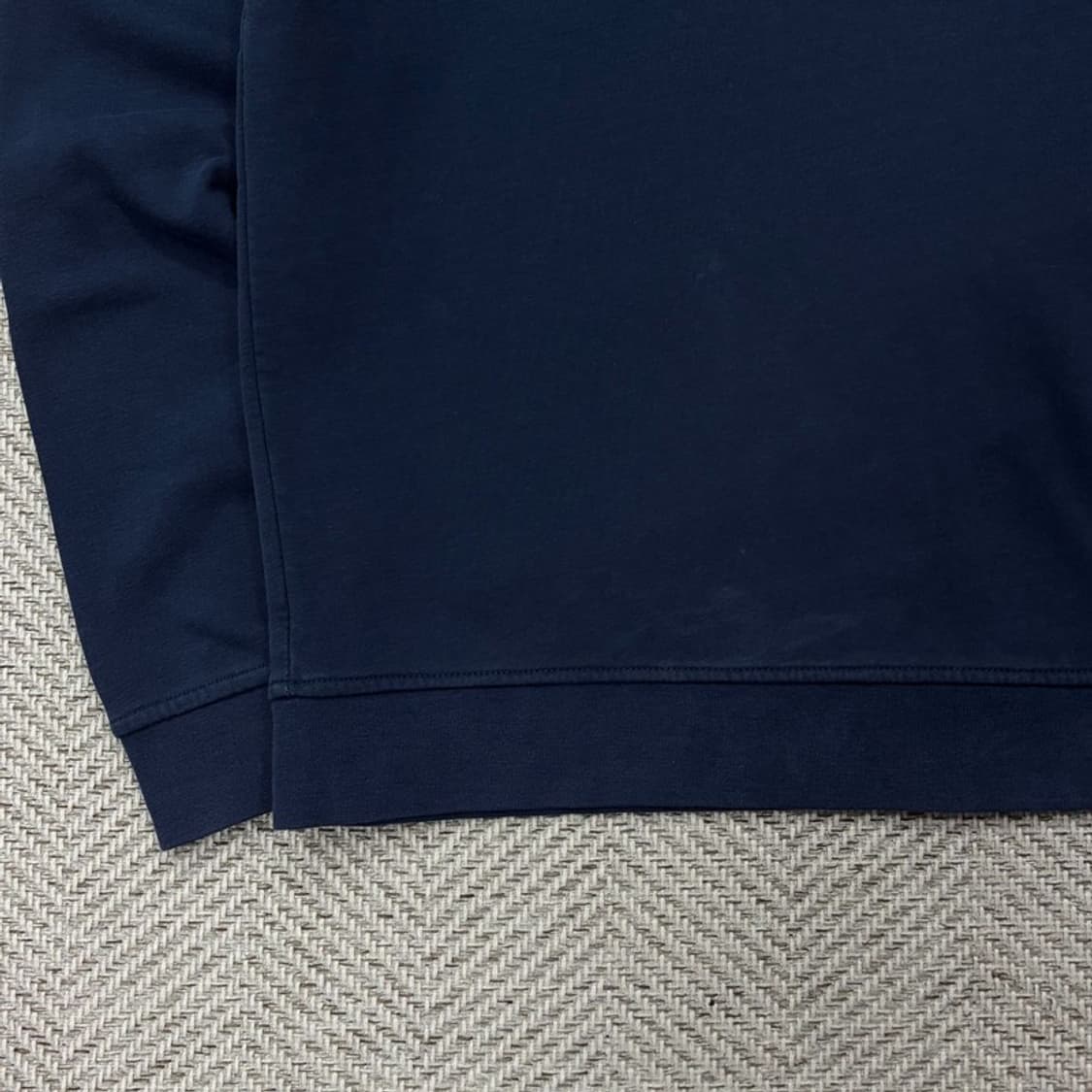 라코스테 베이직 로고 맨투맨 v2775 상품이미지6