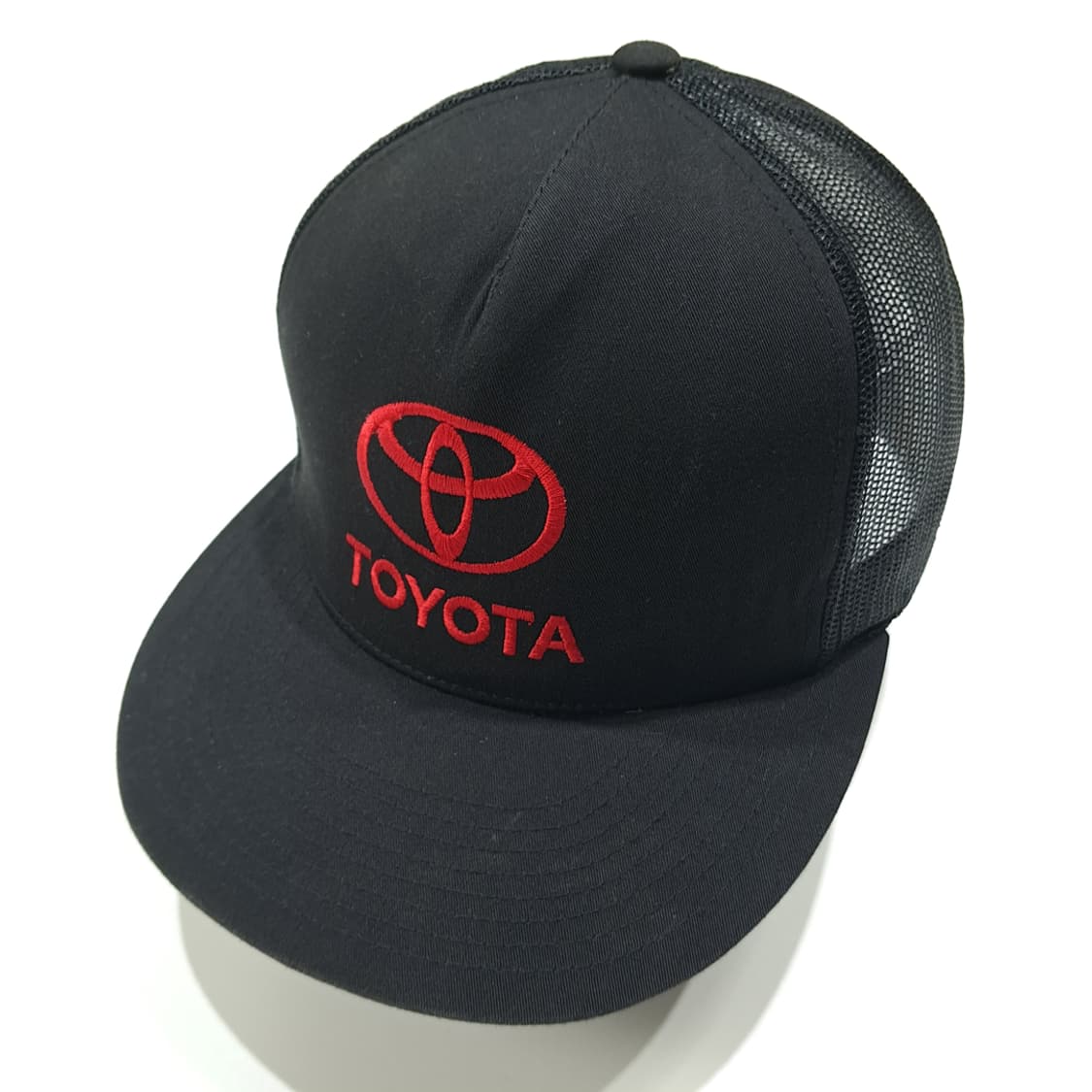 유풍 더 클래식 토요타 로고 자수 블랙 & 레드 메쉬 트러커캡 P2053 상품이미지2