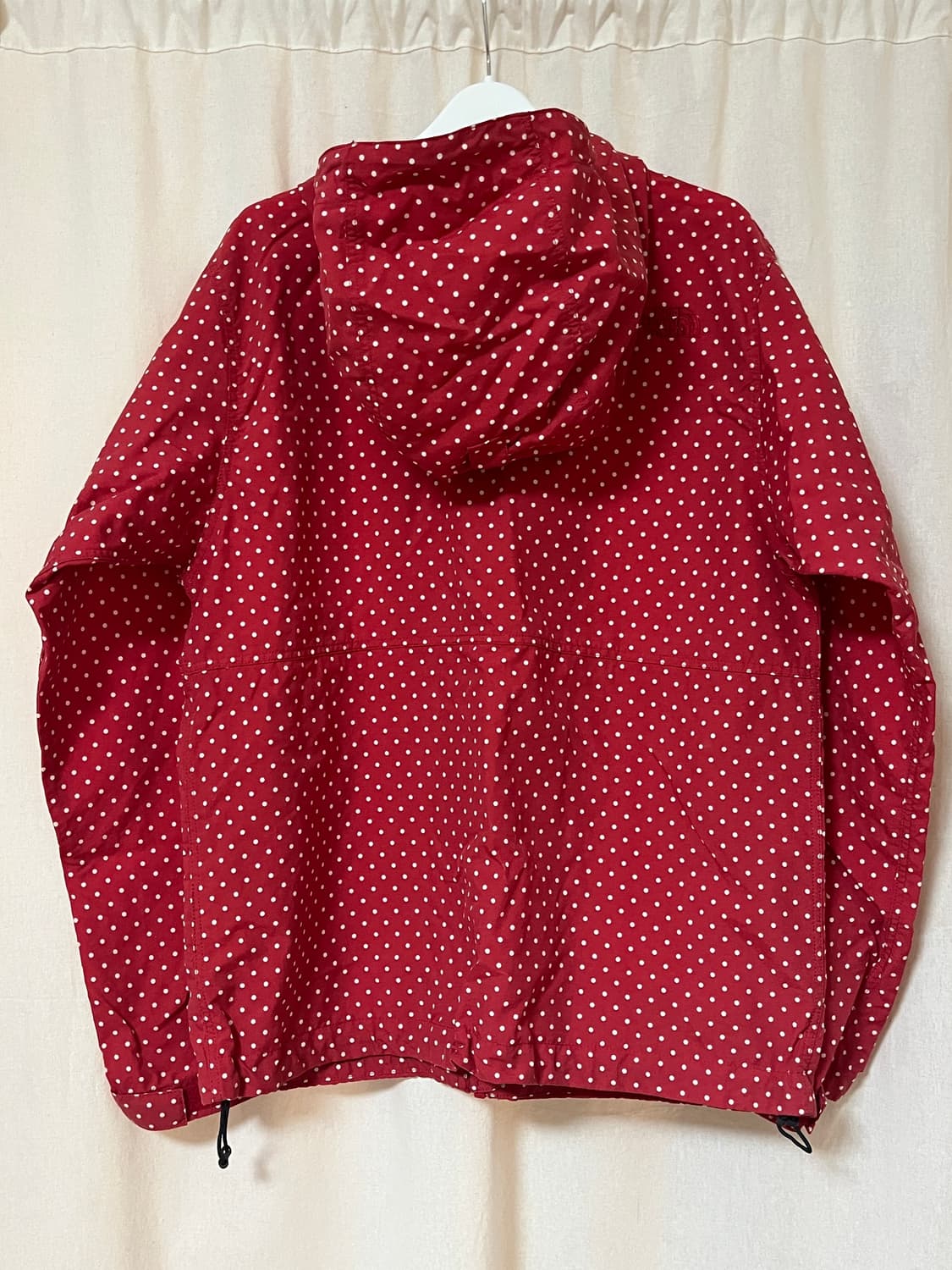 노스페이스 레드 도트 바람막이 상품이미지2