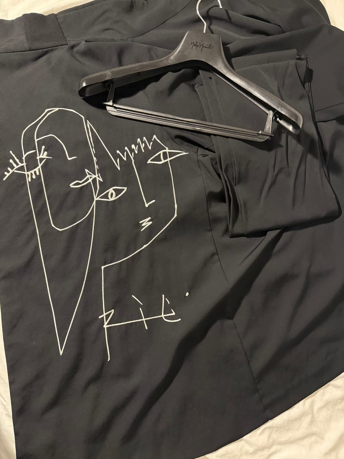 요지야마모토 뿌르옴므 16aw 미야자와 리에 자수 코트 상품이미지4