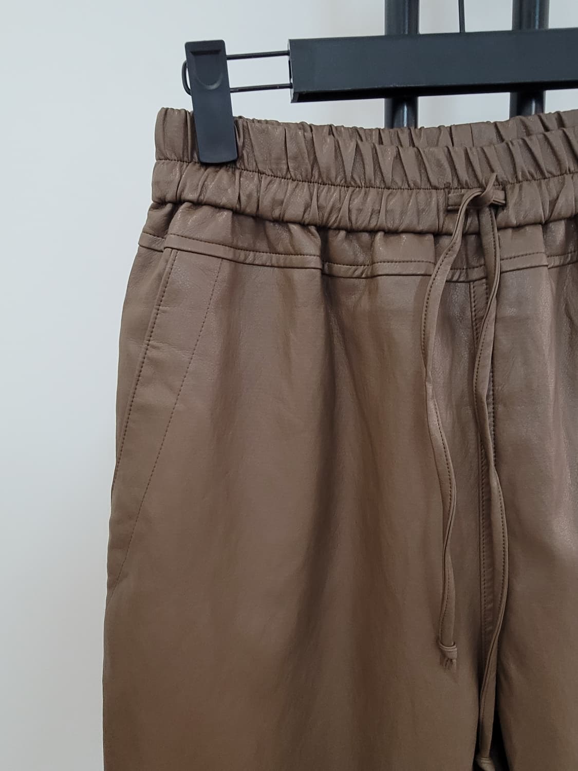 퍼블리카X PUBLICKAX 브라운 레더 조거 팬츠 M사이즈 상품이미지3