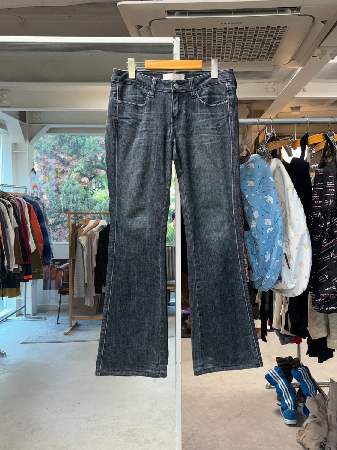 리바이스 하트 플레어진 상품이미지1