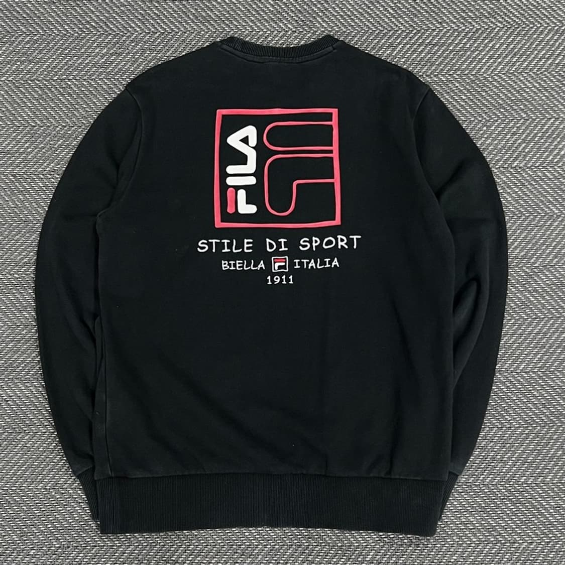 휠라 백프린팅 맨투맨 v1216 상품이미지2