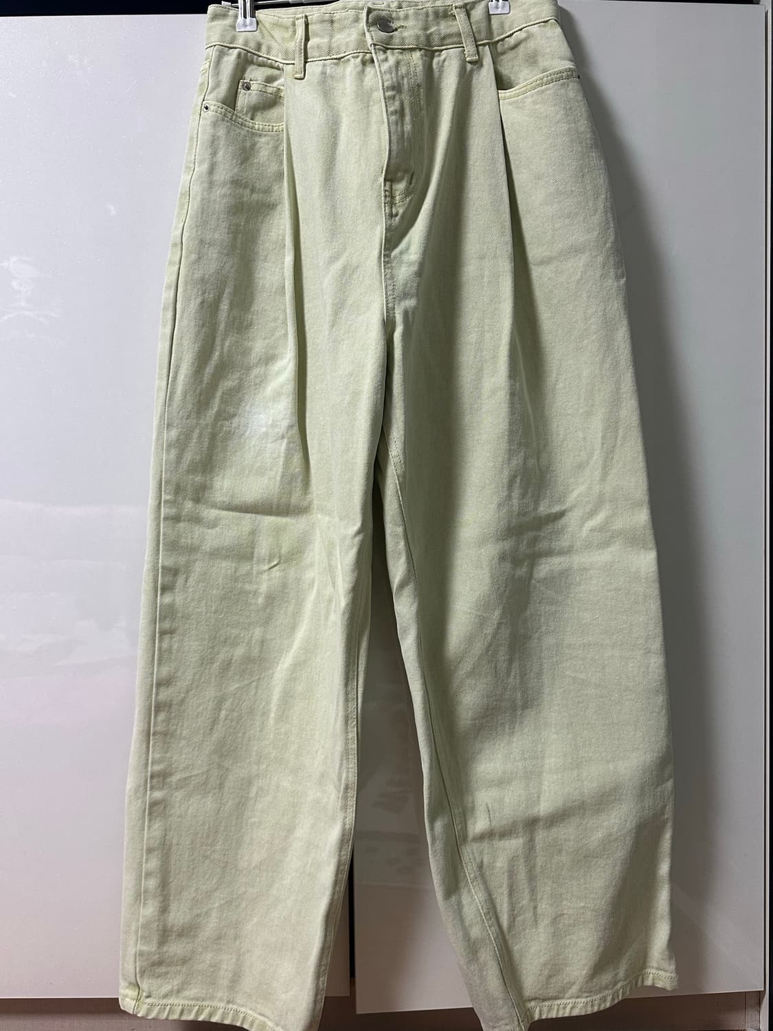 Nedews 연두색 원턱 데님팬츠 상품이미지1