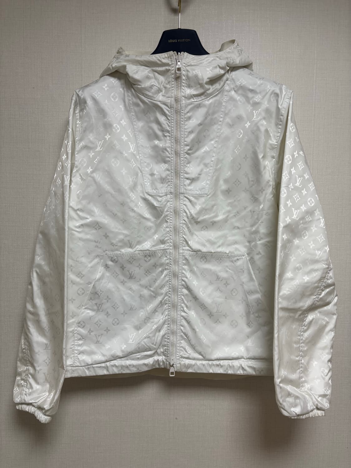 [50/백화점판/새상품급] 루이비통 모노그램 리버서블 바람막이 상품이미지1