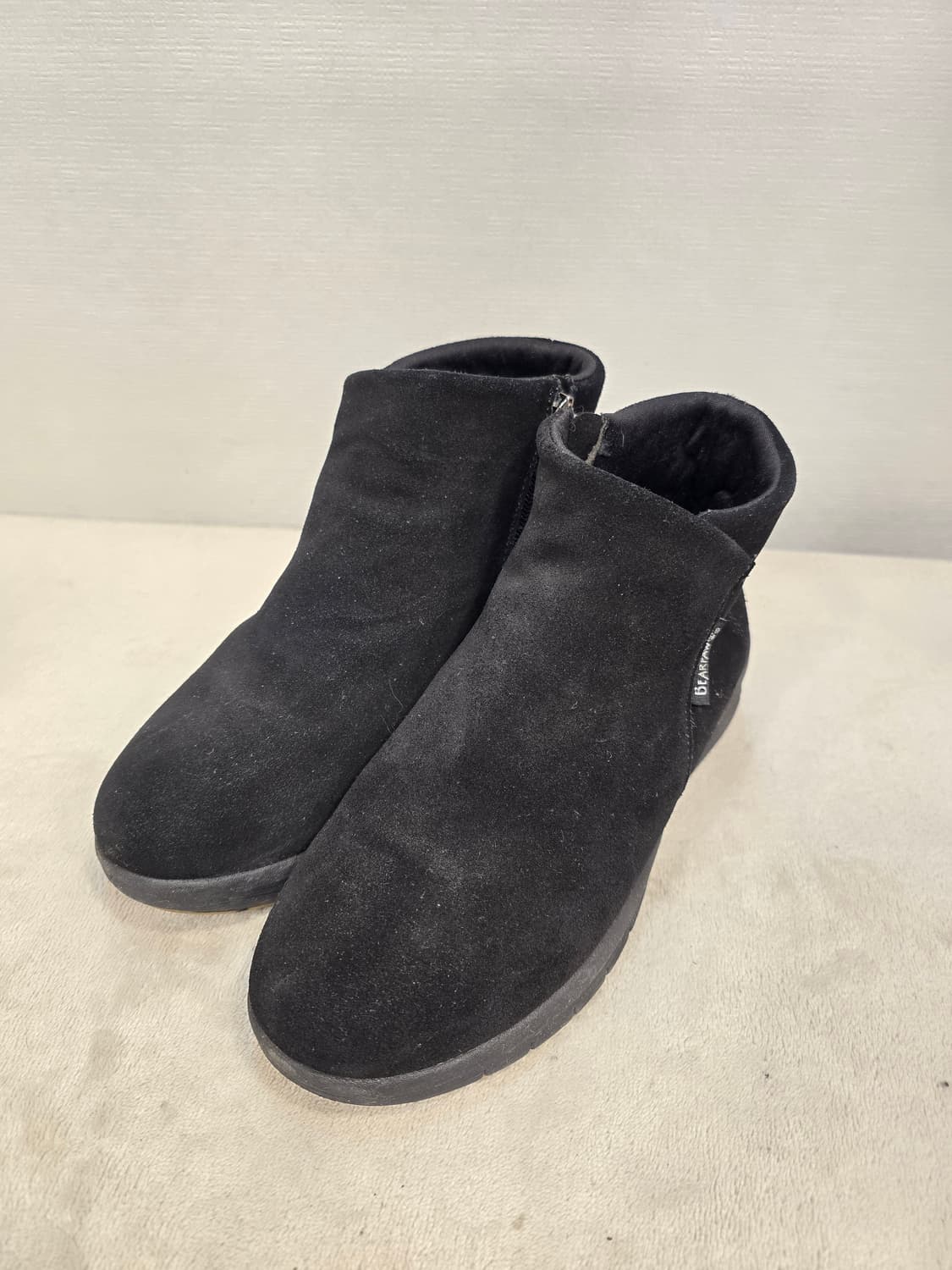 베어파우 키높이 블랙 스웨이드 앵클 부츠 240 상품이미지1