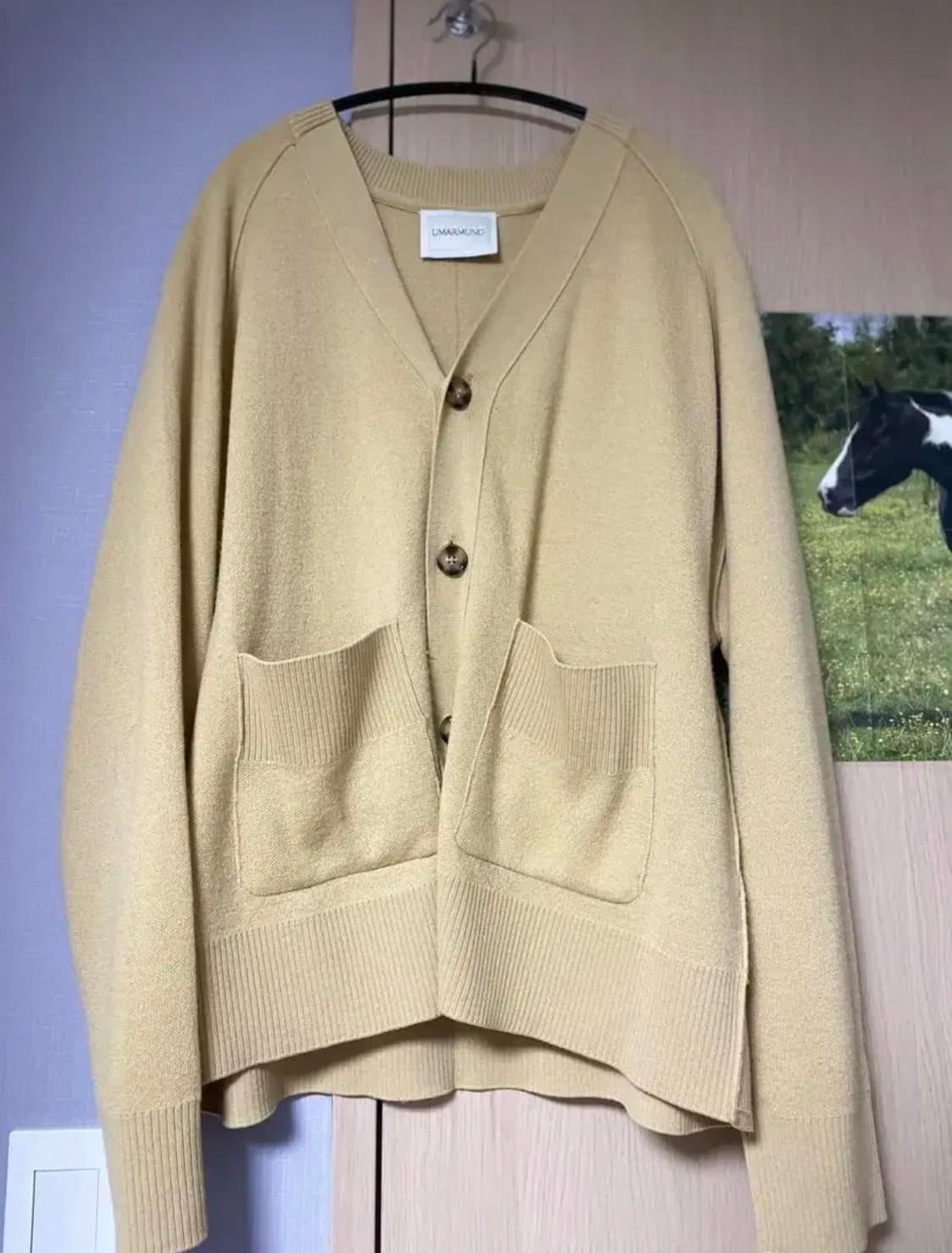 우마몽 Combed merino jacquard vneck cardiga 상품이미지1