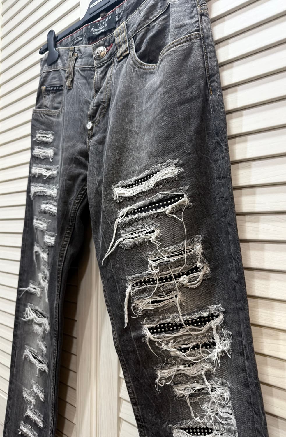 Phillip Plein 필립플레인 디스트로이드 스터드 장식 데님 진 상품이미지2
