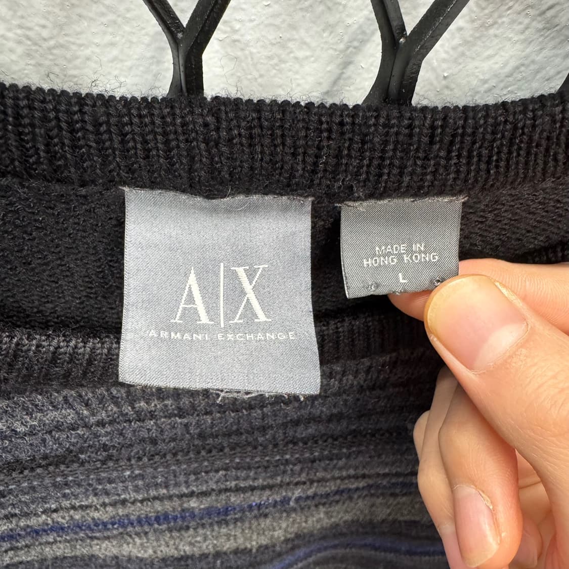 아르마니 익스체인지 니트 스트라이프 패턴 멀티컬러 울 블랙 상품이미지5