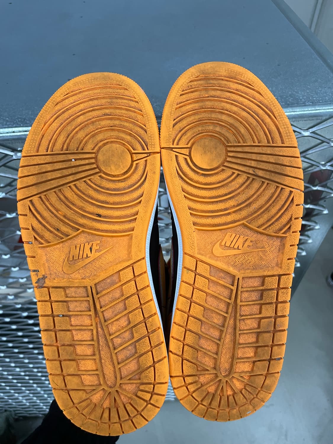 조던 1 미드 SE 250 상품이미지6