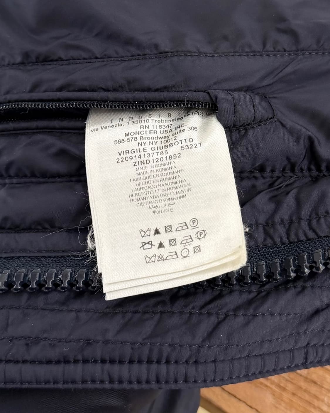 몽클레어 네이비 우먼스 버질 다운 패딩 상품이미지10