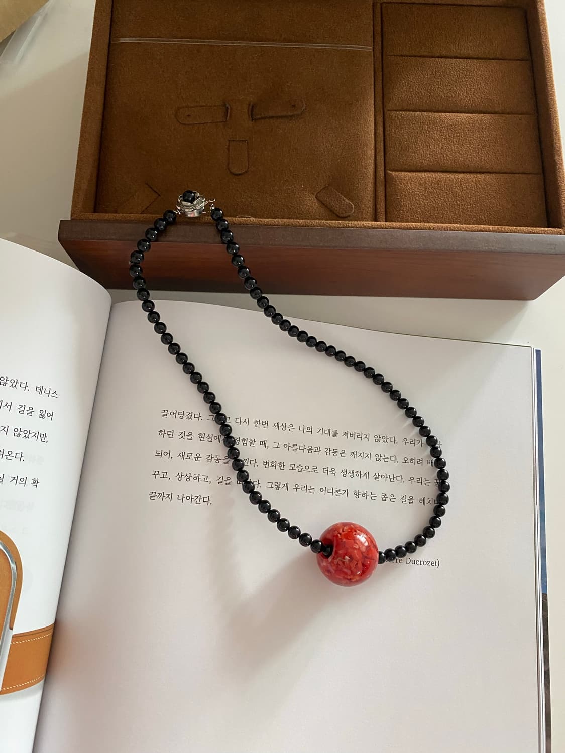 빈티지 블랙 비즈 레드 플라워 패턴 포컬비즈 실버 목걸이 상품이미지9