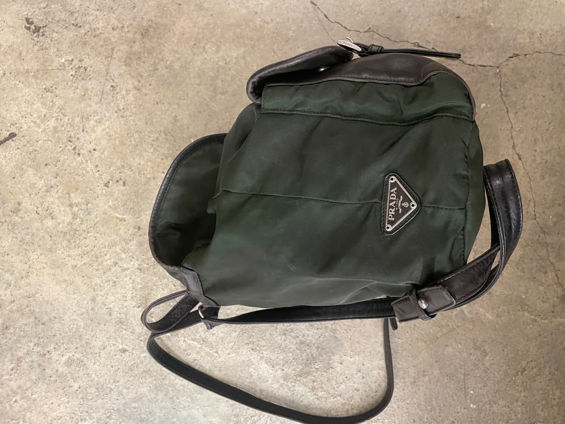프라다 포코노 백팩 그린 상품이미지3