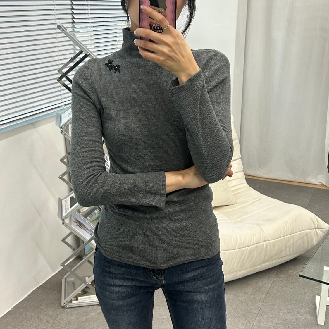 그레이 니트 긴팔티셔츠 상품이미지1