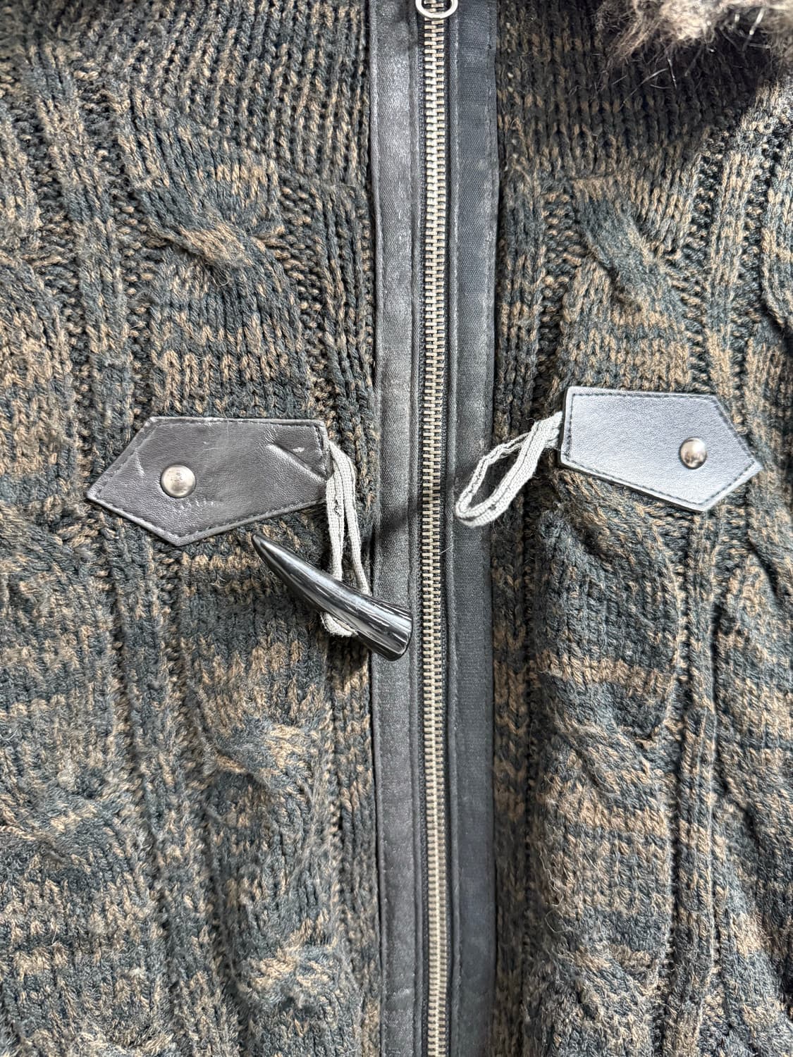 Fur detailed knit hood zipup 상품이미지4