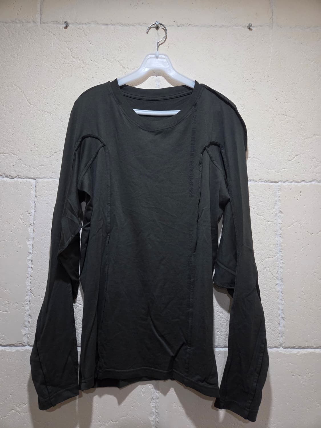 강혁 롱슬리브 티셔츠 카키 새상품 상품이미지1