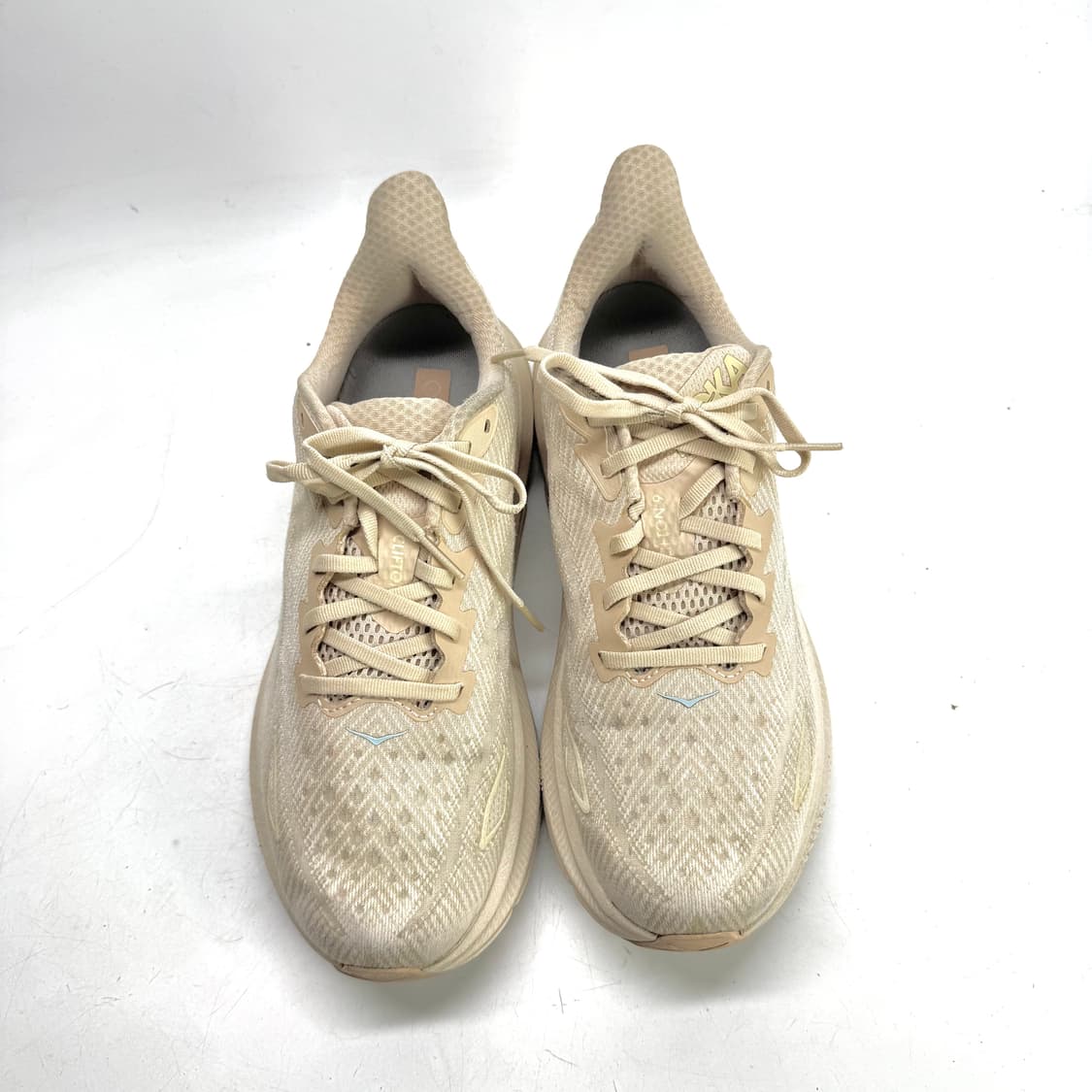 265)호카 클리프톤 9 쉬프팅 샌드 러닝화 상품이미지4