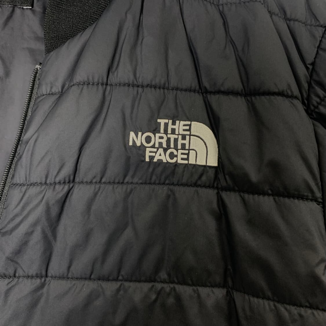 노스페이스 블랙 경량 패딩 상품이미지4