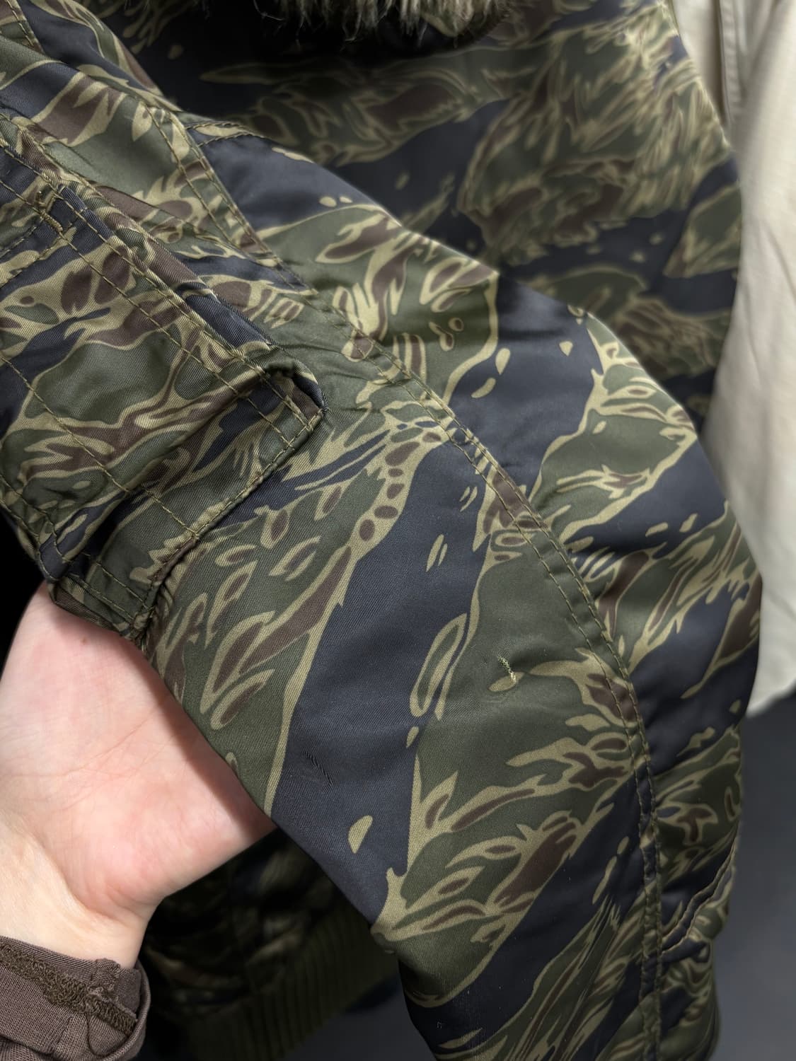 히스테릭 글래머 카모 N2B 퍼 후드 자켓 상품이미지7