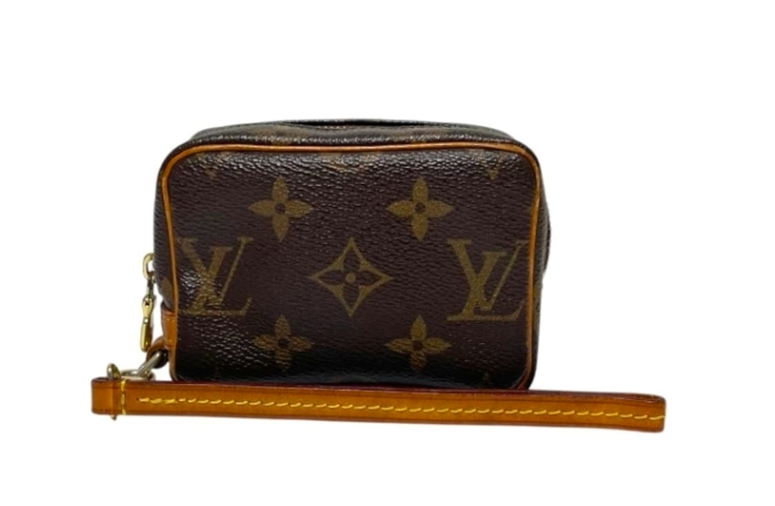 루이비통 모노그램 미니 파우치 with 스트랩 상품이미지1