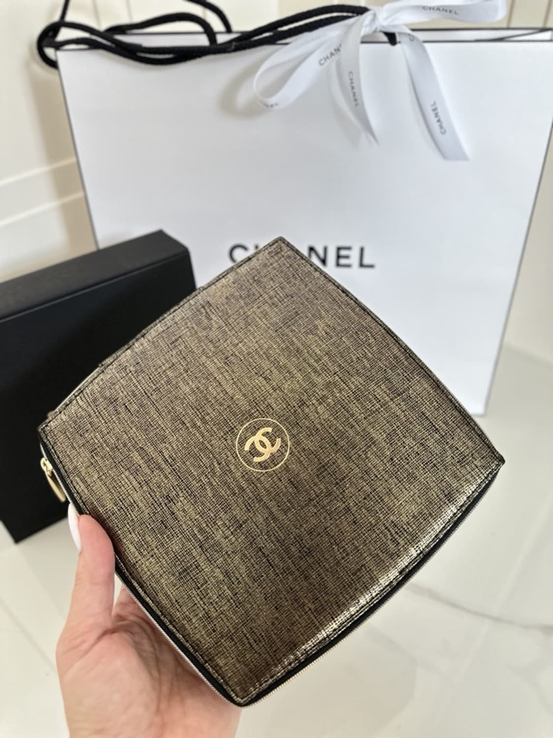 샤넬뷰티 수블리마지 골드 파우치 풀박스 기프트 상품이미지2