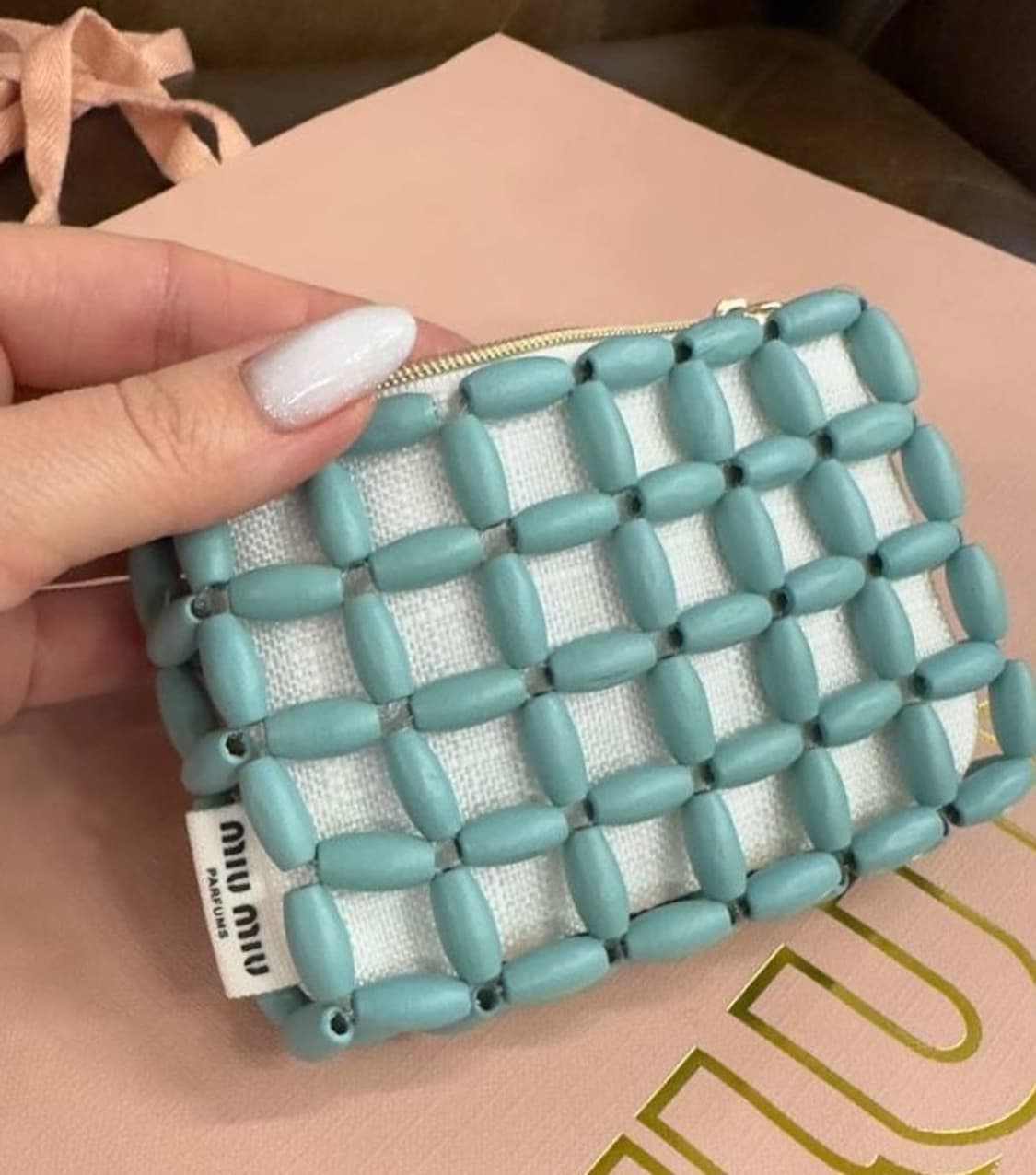 미우미우 비즈 카드 지갑 상품이미지2