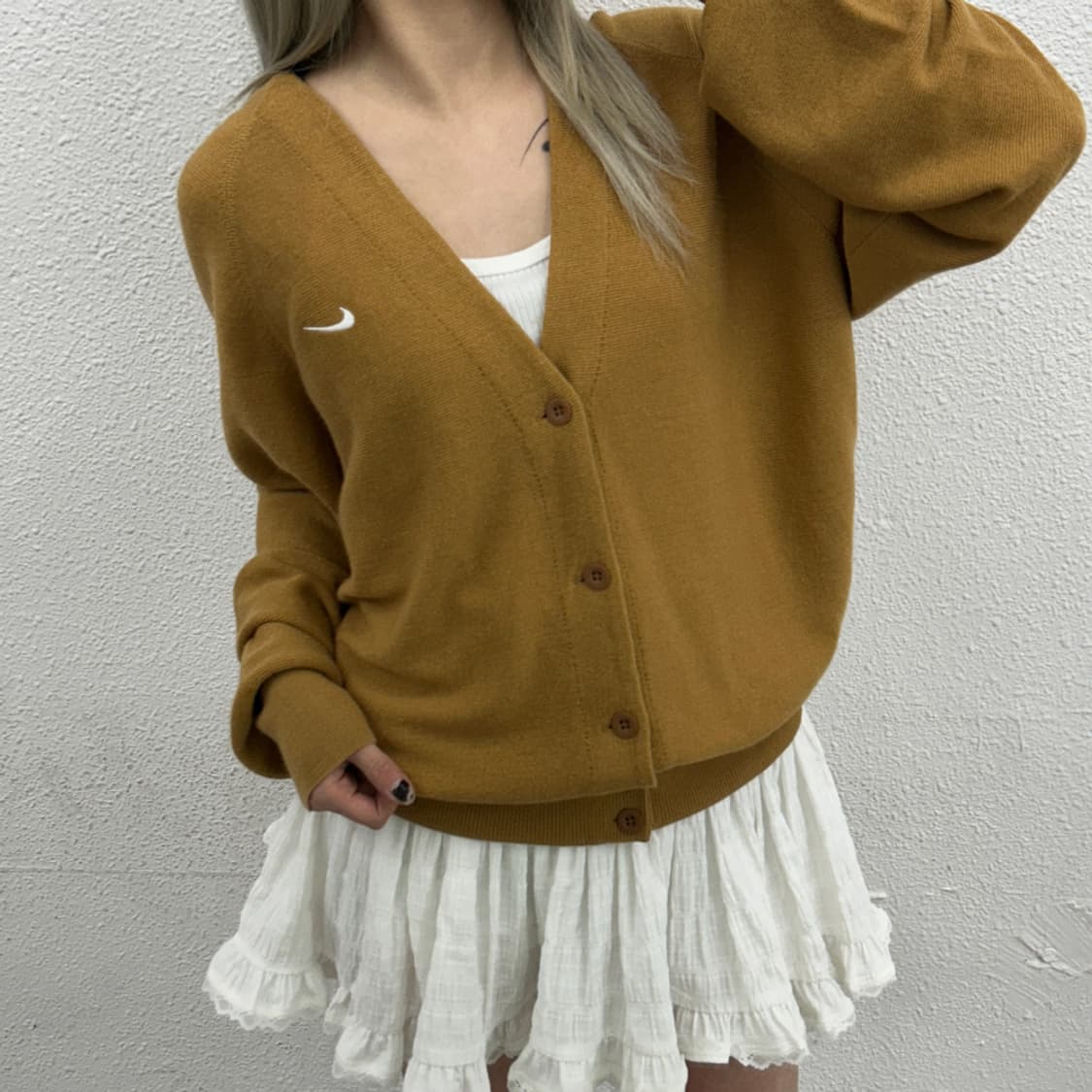 나이키 스우시 머스타드 가디건 L 상품이미지1