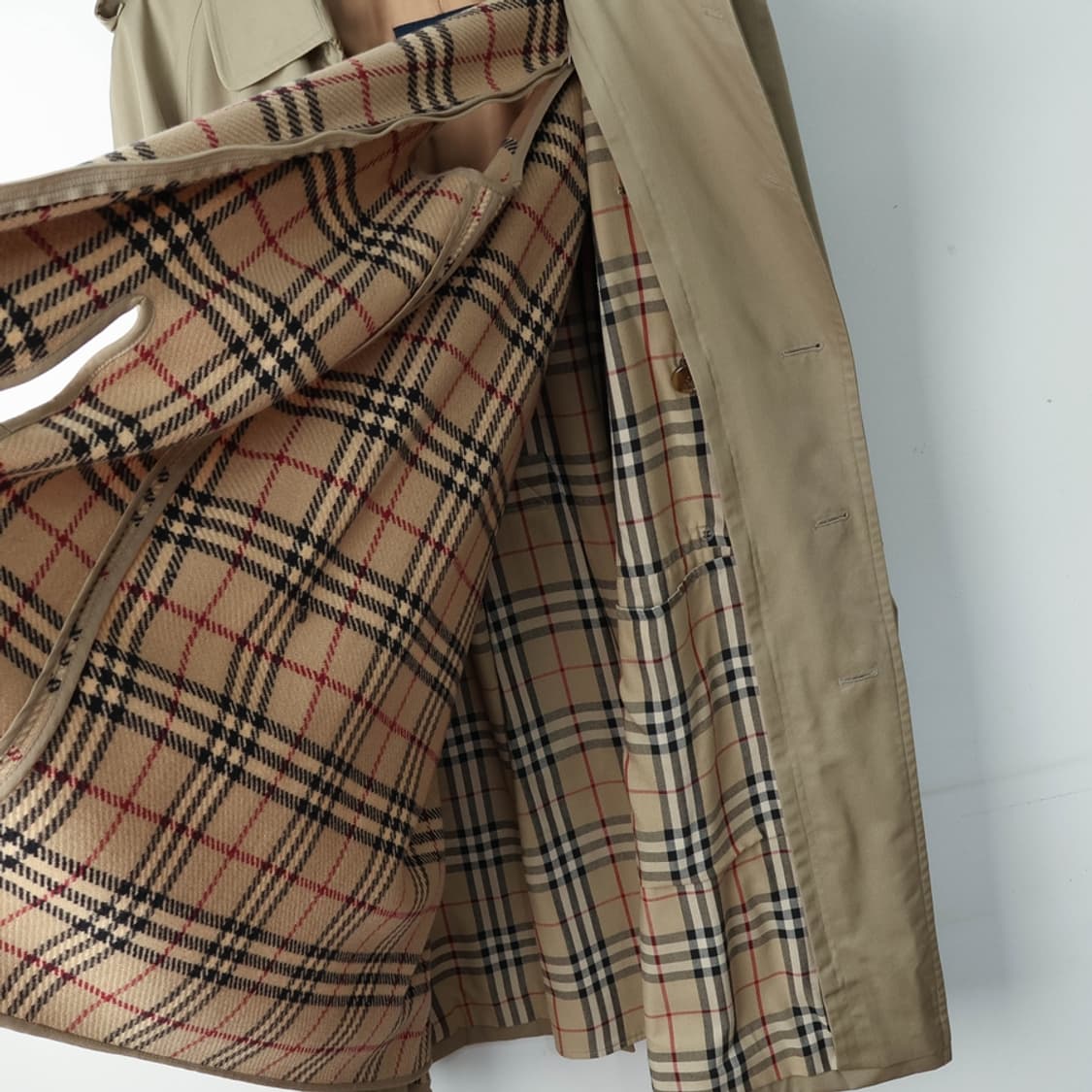 100/버버리 벨티드 더블 트렌치 코트 상품이미지7