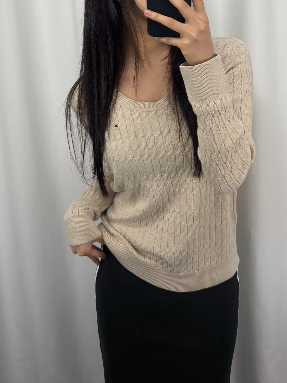 타미힐피거 베이지 니트 상품이미지1
