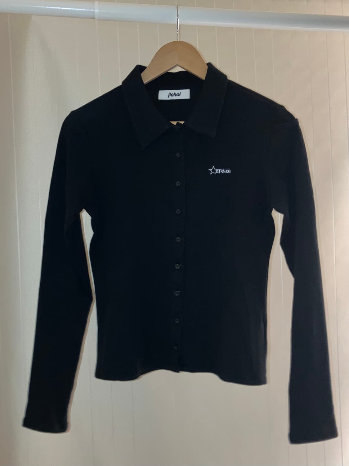 지초이 SS23 BUTTON SHIRT (BLACK) 상품이미지1