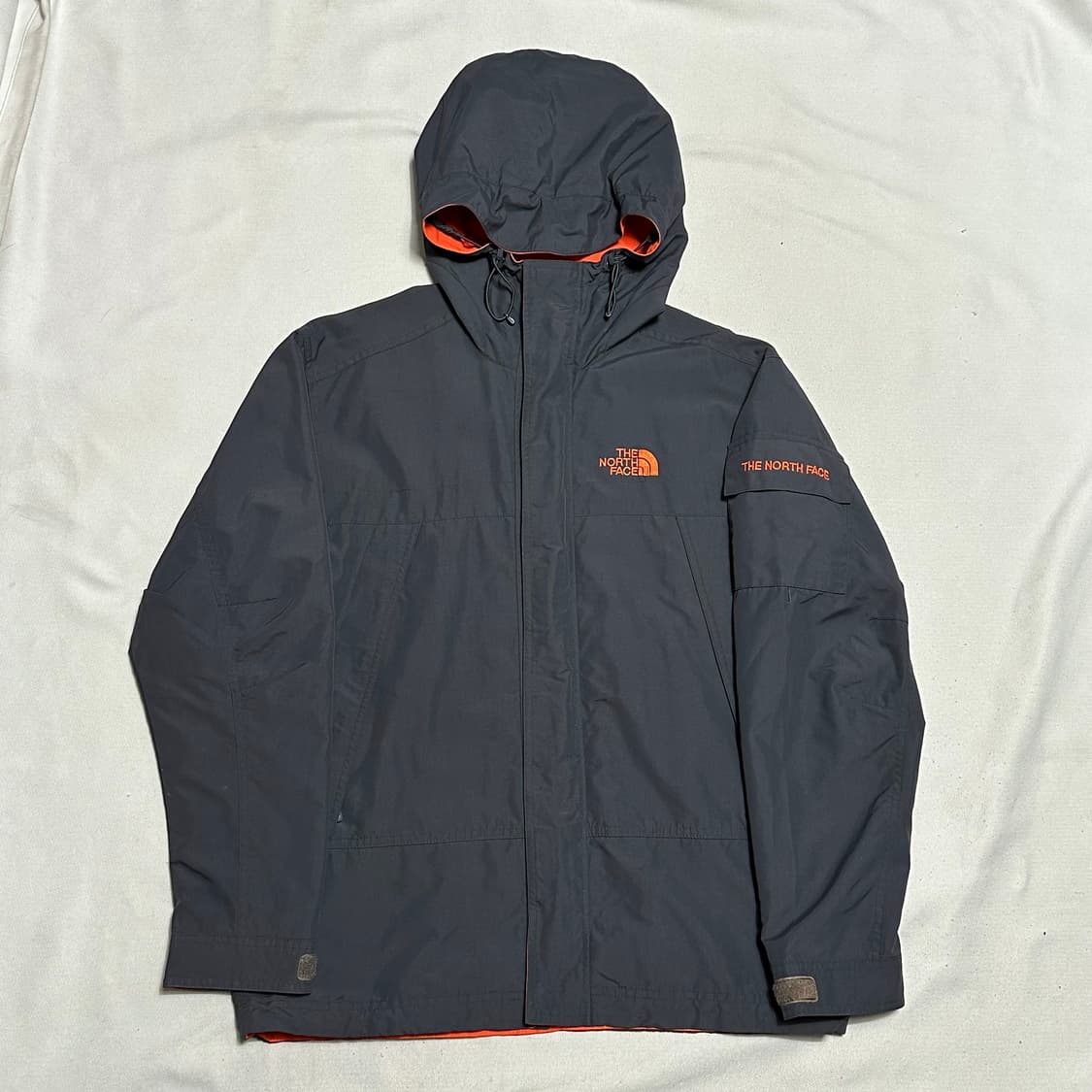 90 노스페이스 암포켓 챠콜 후드 바람막이  상품이미지2
